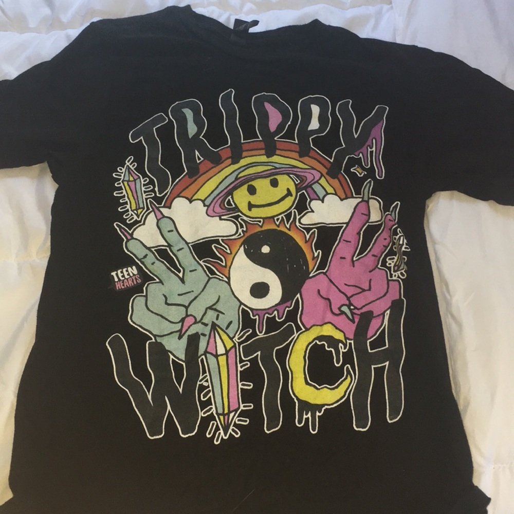 Teen Hearts trippy witch graphic tee